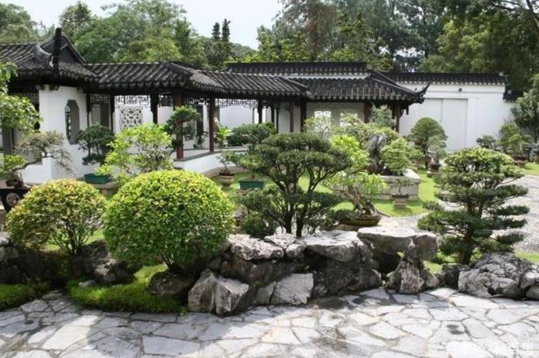 小區(qū)景觀設(shè)計如何擺放石頭？